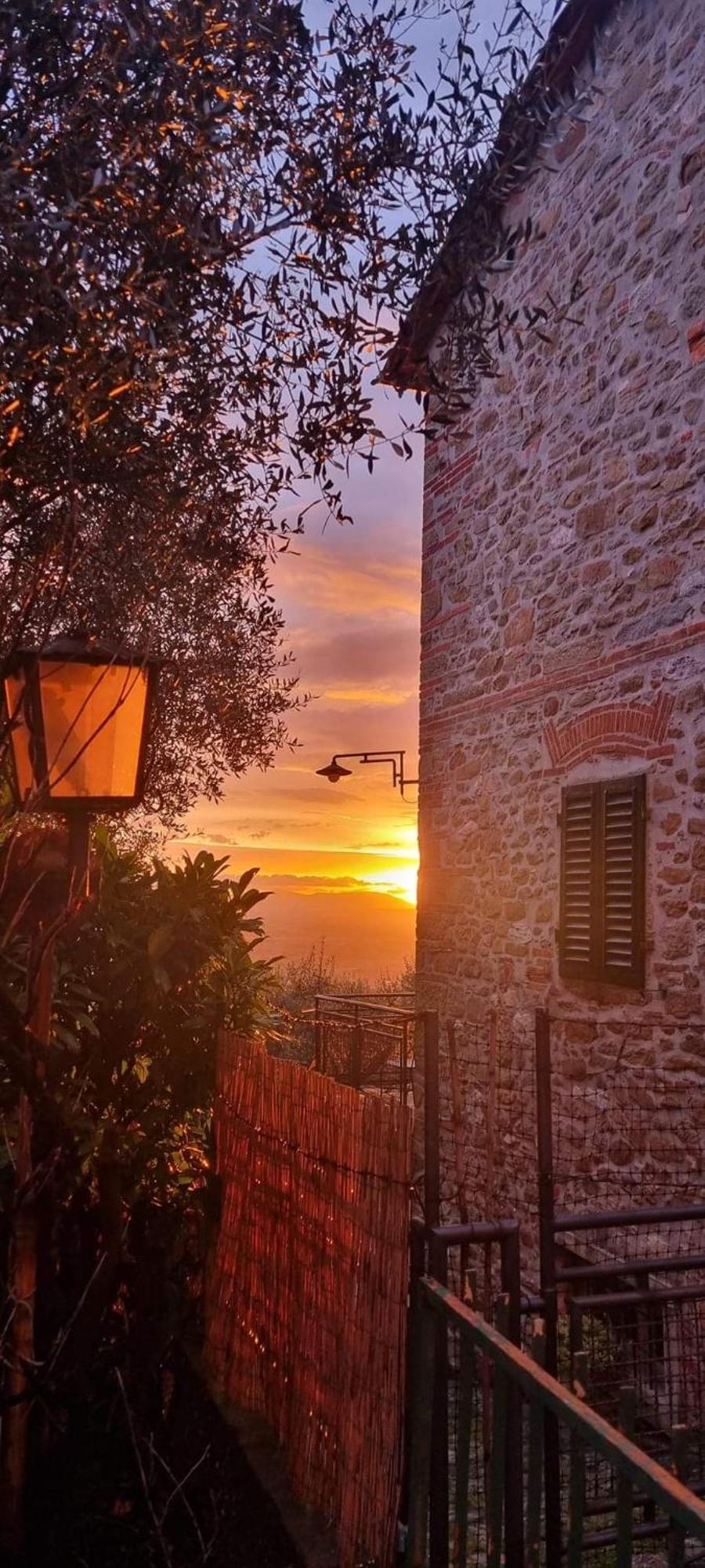 La Grotta San Michele Hotel Montevettolini Buitenkant foto