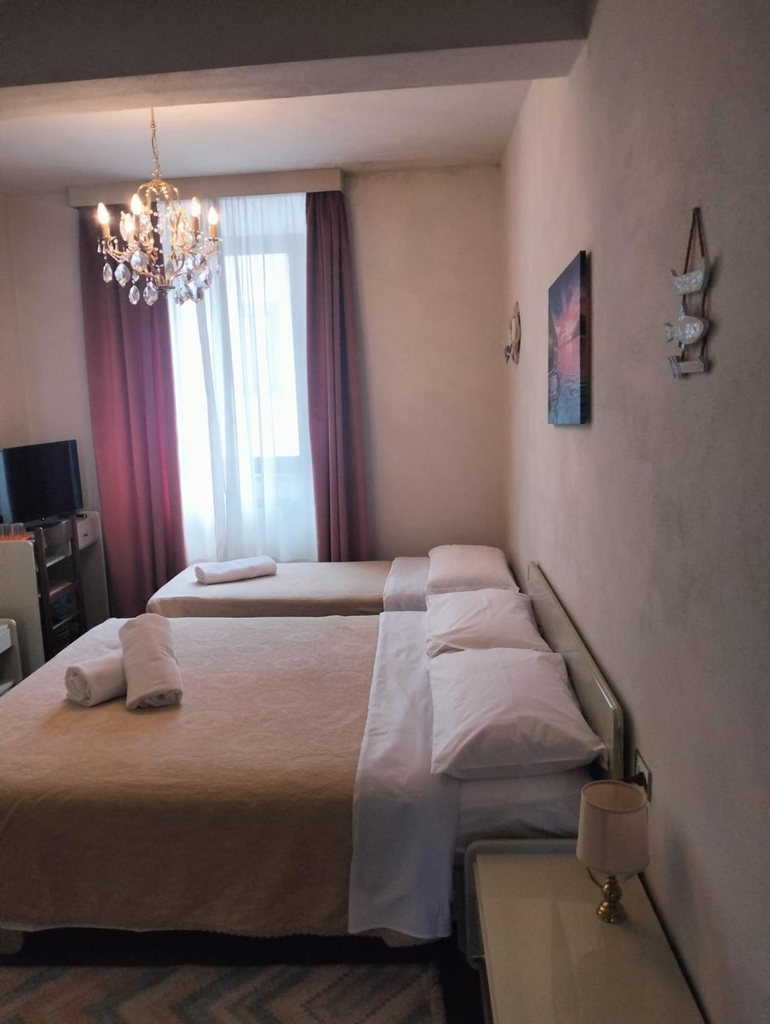 La Grotta San Michele Hotel Montevettolini Buitenkant foto